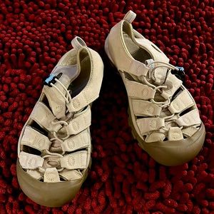 Keen hybrid water/trail shoes